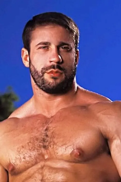 Adam Dexter ha trabajado con Carlo Masi en 2 ocasiones