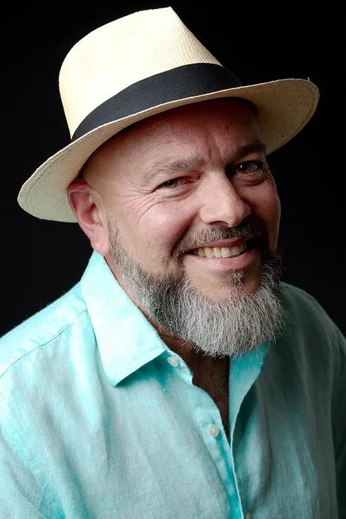 Daniel Trepiana ha trabajado con Carlos Acosta-Milian en 1 ocasiones