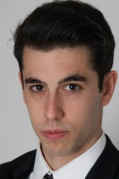 Carlos Arteaga interpretando a David