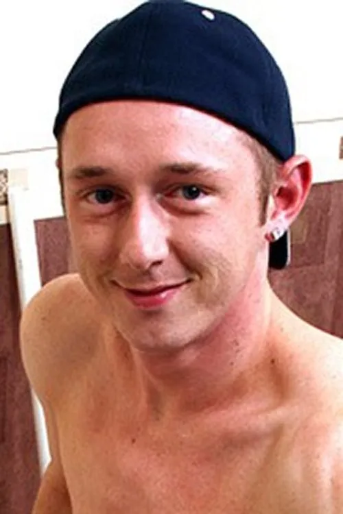 Carlos Logan interpretando a