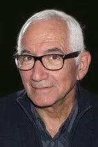 Carlos Mendonça en su biografía y filmografía