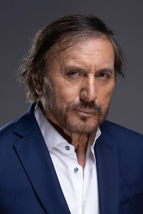 Carlos Pinto — personaje: Self - Narrator