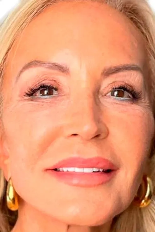 Carmen Lomana en su biografía y filmografía