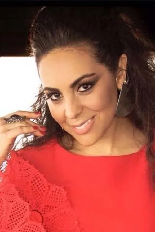 Carmen Monarcha interpretando a Self - Soprano