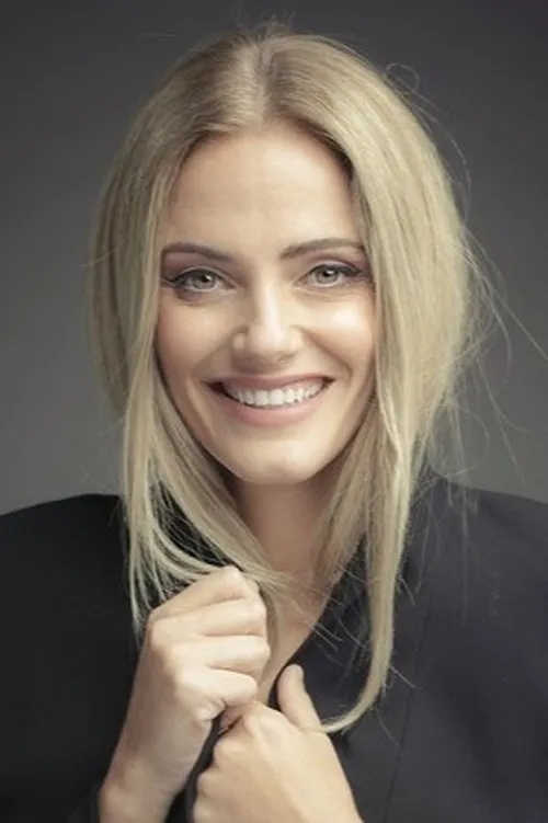 Isabel Durant ha trabajado con Carmen Vique Rodríguez en 1 ocasiones