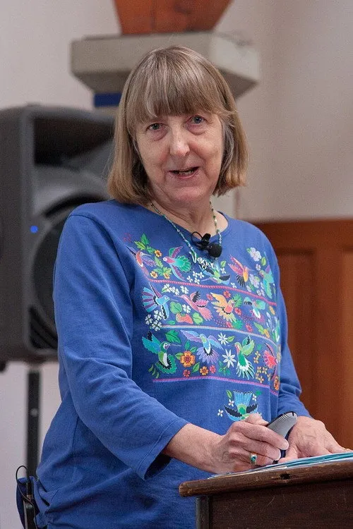 Peter Singer ha trabajado con Carol J. Adams en 2 ocasiones