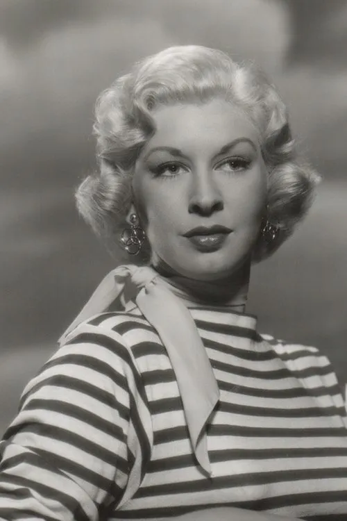 Carol Kelly interpretando a Molly