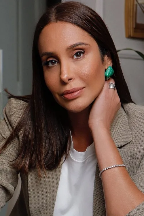 Carol Marra interpretando a Fedra