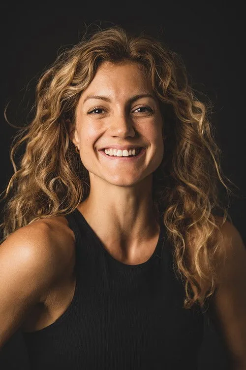 Caroline Johansson Kuhmunen — personaje: Liza