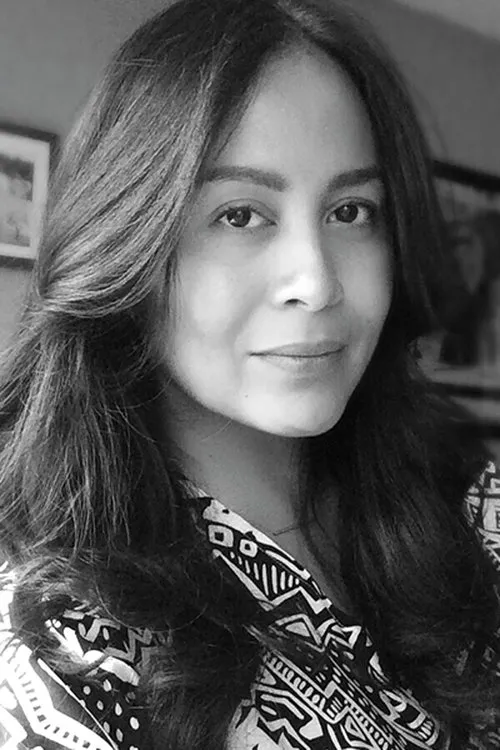 Caroline Mangosing en su biografía y filmografía