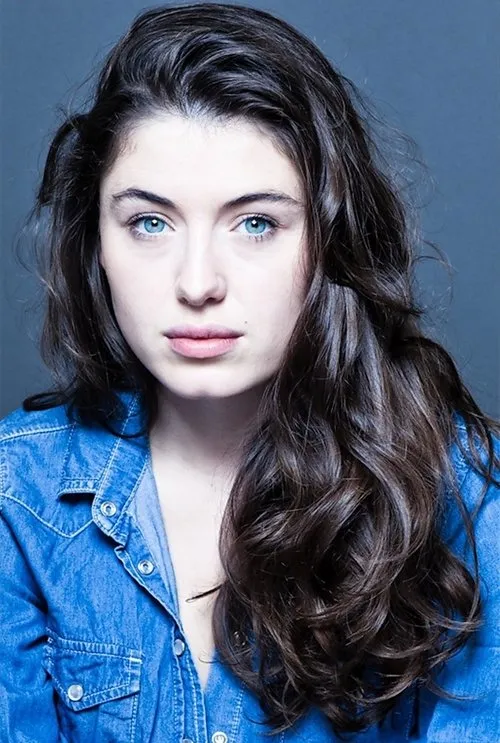 Caroline Tillette interpretando a Célia