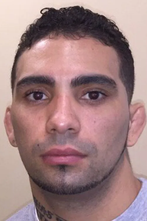 Caros Fodor interpretando a Self