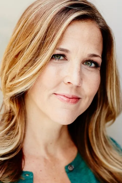 Carrie Walrond Hood interpretando a Nora Burke