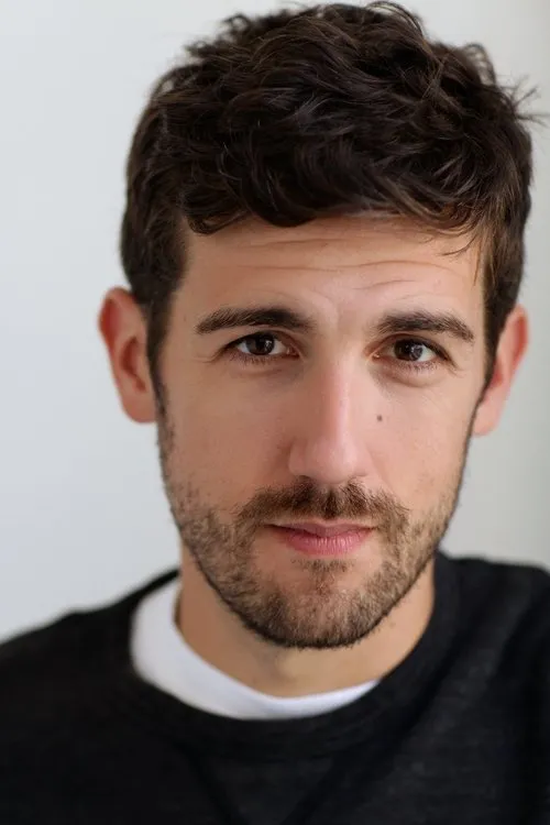 Carter Hudson — personaje: Teddy McDonald