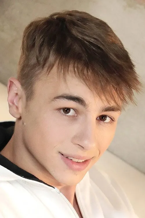 Aaron Shine ha trabajado con Casey Flip en 2 ocasiones