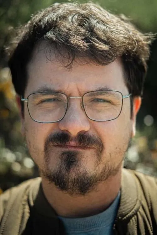 Casper Harding — personaje: Tjelle