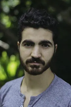 Miranda Bloom ha trabajado con Caspian Dezfouli en 1 ocasiones