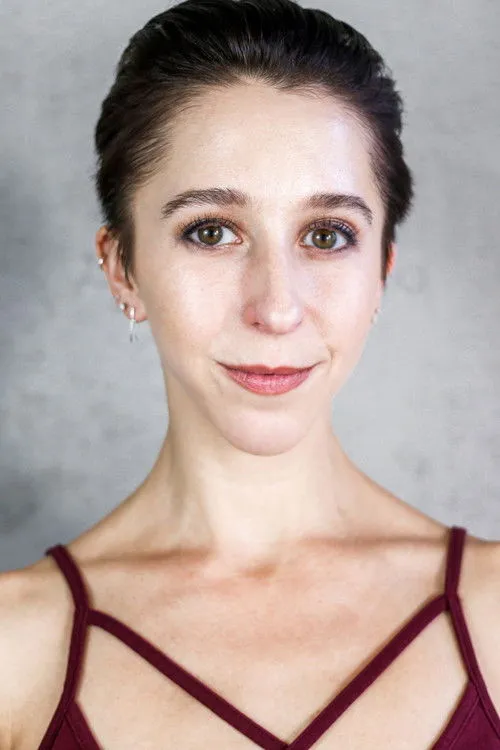 Zach Douglas ha trabajado con Cassie Lowe en 1 ocasiones