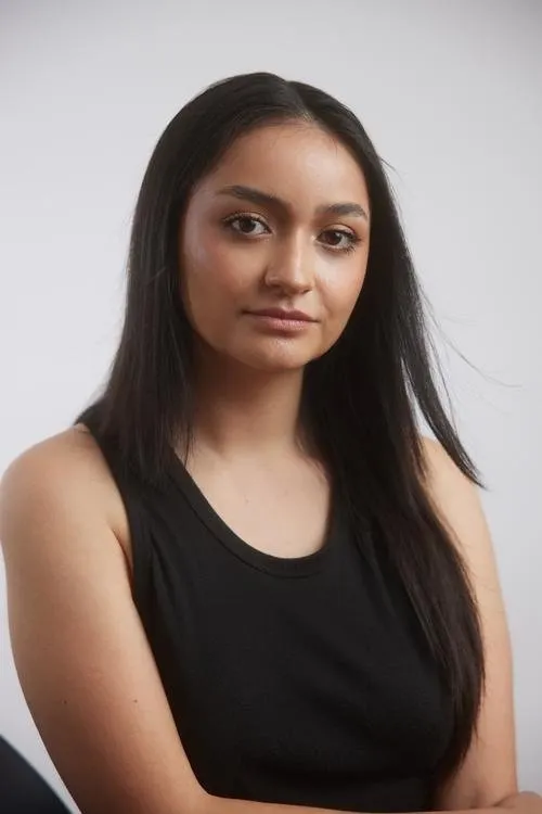 Catalina Ríos interpretando a Dina