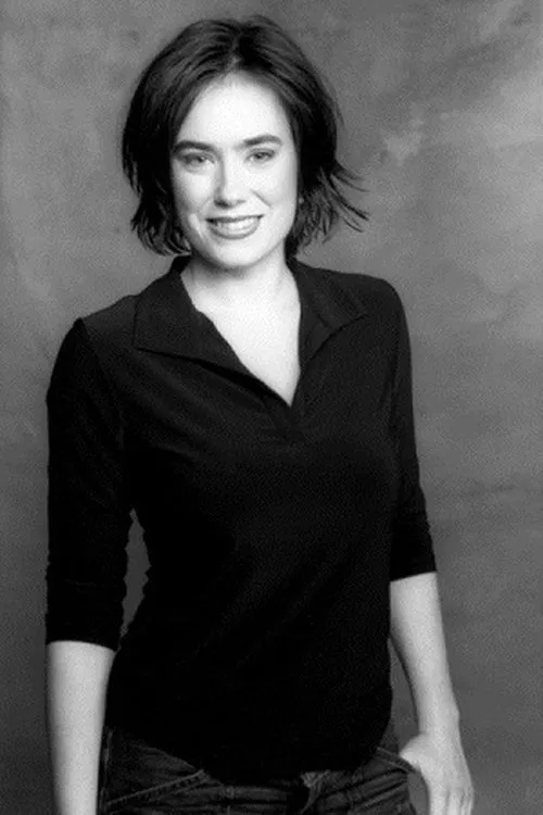 Catherine E. Johnson interpretando a Cassie