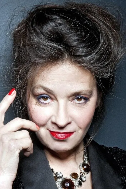 Catherine Ringer interpretando a La Maitresse