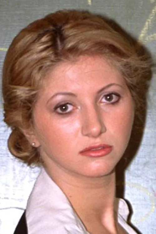 Cathy interpretando a