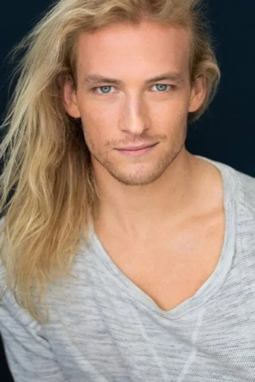 Foto de perfil del actor Cavin Morhardt en el reparto