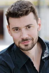 Emmanuel Brunin ha trabajado con Cedric Lombard en 1 ocasiones