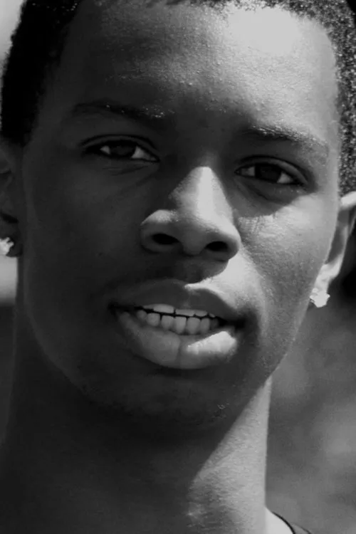 Ceejay Hanson interpretando a #5