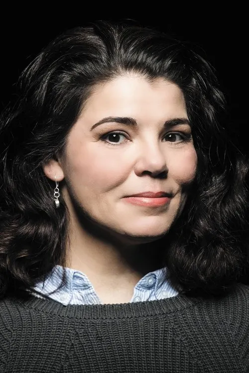 Celeste Headlee interpretando a Self - Narrator (voice)