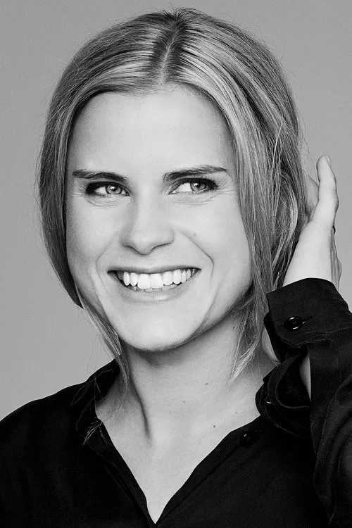 Celie Sparre interpretando a Kicki