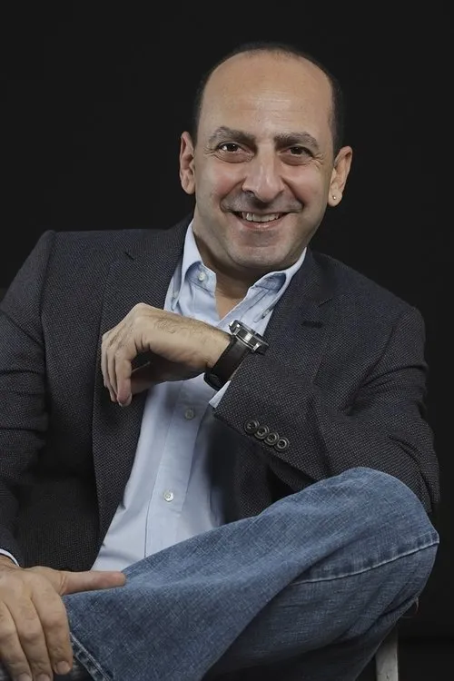 Cem Karakaya en su biografía y filmografía