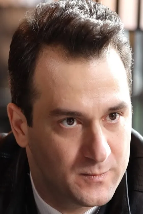 Cem Sürgit en su biografía y filmografía