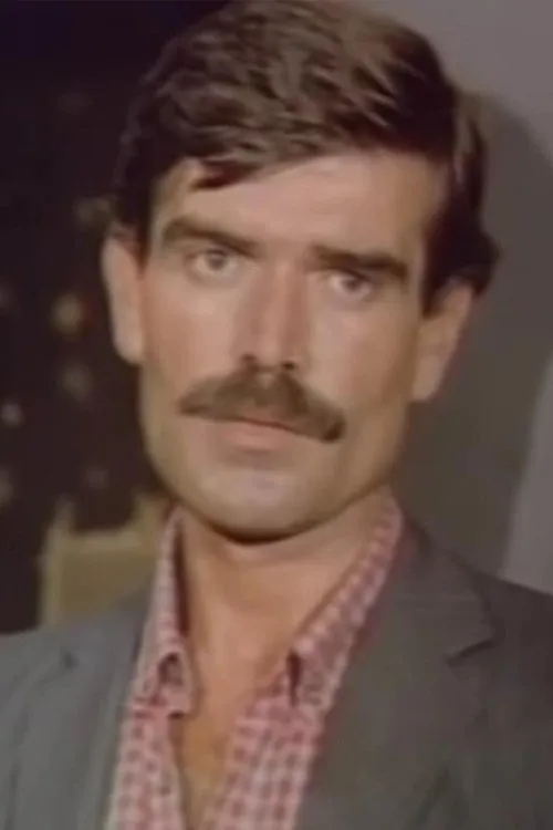 Foto de perfil del actor Cemal Gencer en el reparto