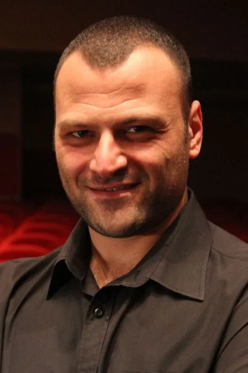 Ercan Zincir ha trabajado con Cenk Hakan Köksal en 1 ocasiones