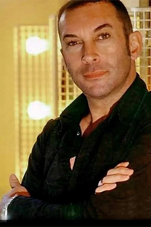 Ceri Dupree — personaje: Danny La Rue