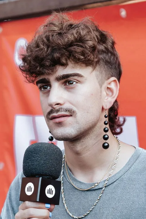 Santa Salut ha trabajado con Cesc Triquell en 1 ocasiones