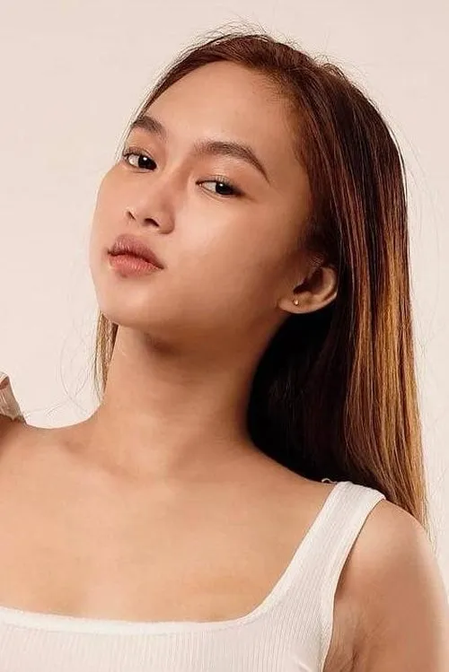 Cess Garcia interpretando a Opening Female Model