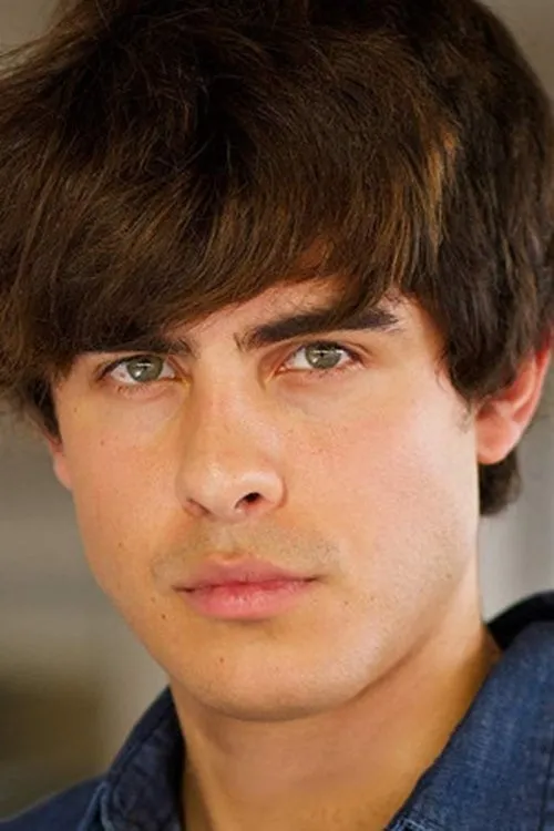 Julia Sandström ha trabajado con CG Lewis en 1 ocasiones