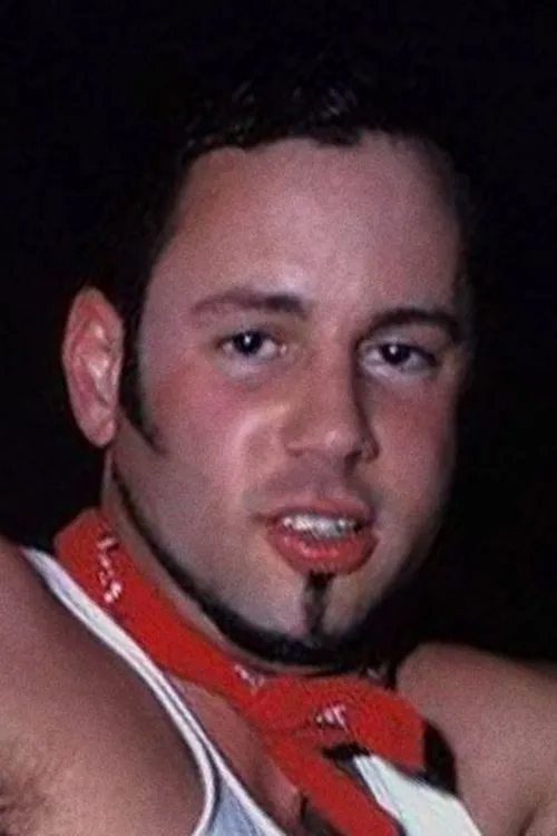 Scott Bradley ha trabajado con Chad Adams en 3 ocasiones