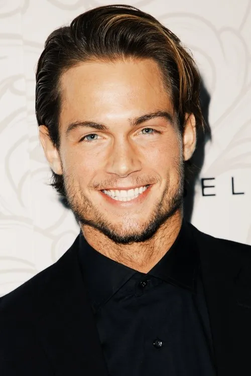 Chad James Buchanan — personaje: Will Gallagher