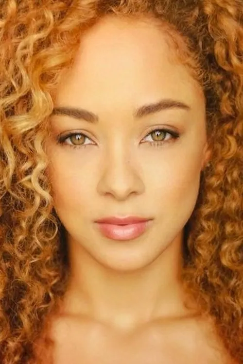 Chaley Rose interpretando a Averie