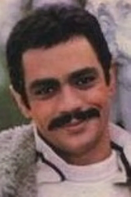 Mir Mohammad Tajaddod ha trabajado con Changiz Vossoughi en 1 ocasiones