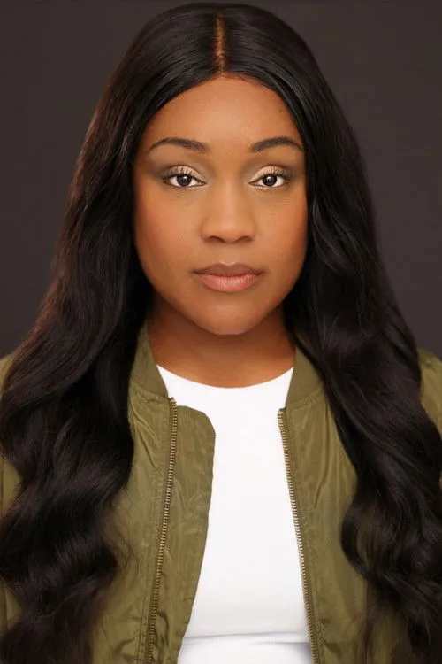 Pere Egbi ha trabajado con Chanté Small en 1 ocasiones