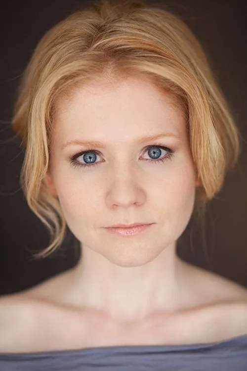 Charleene Closshey interpretando a Josie