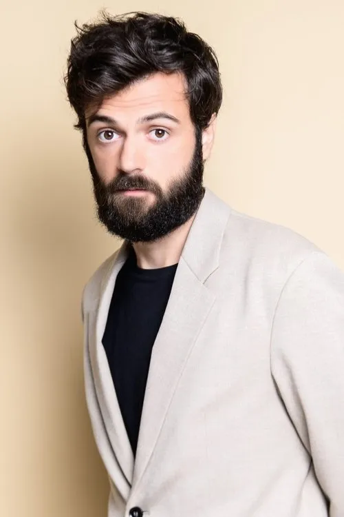 Julien Granel ha trabajado con Charles Nouveau en 1 ocasiones