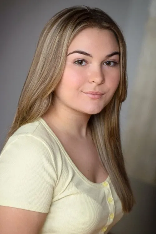 Charli Birdgenaw interpretando a Morgan