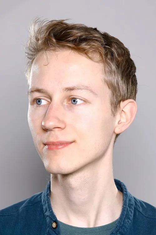 Jessica Barden ha trabajado con Charlie Shackleton en 1 ocasiones