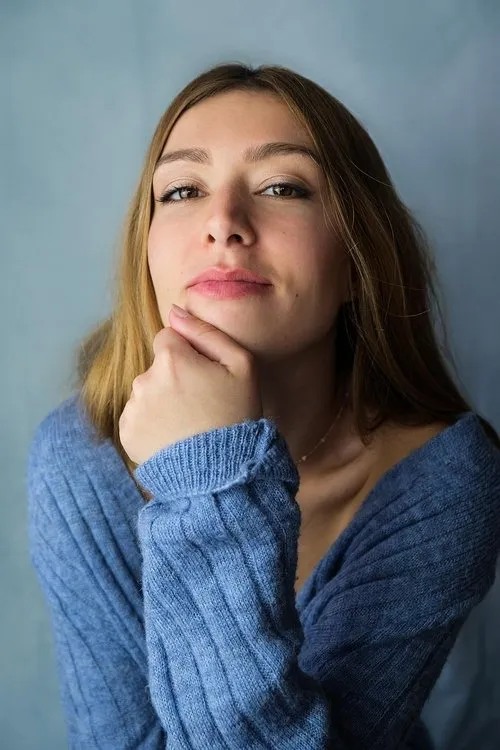 Charline Garnier interpretando a Rioter