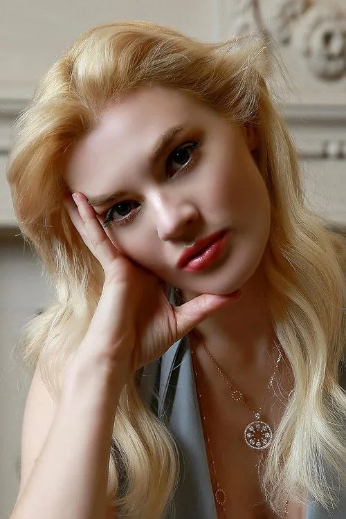 Jane Thorne ha trabajado con Charlotte Radford en 1 ocasiones